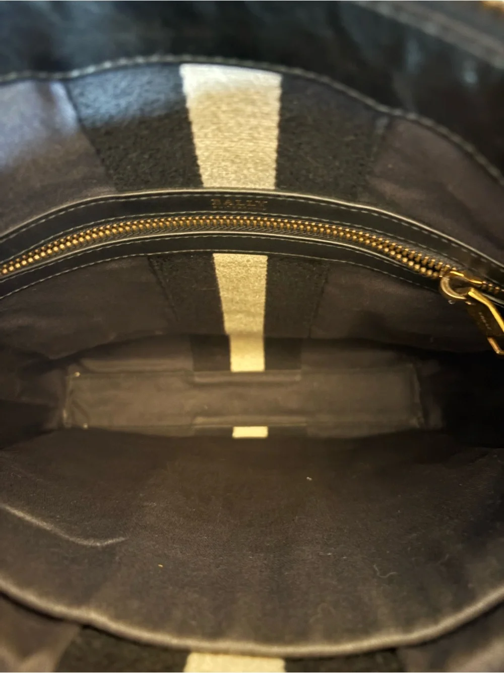Bally Trainspotting Vintage Black Leather Crossbody Messenger Bag Grain Leather